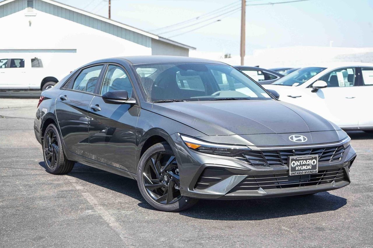New 2026 Gray Hyundai SEL Sport image 2