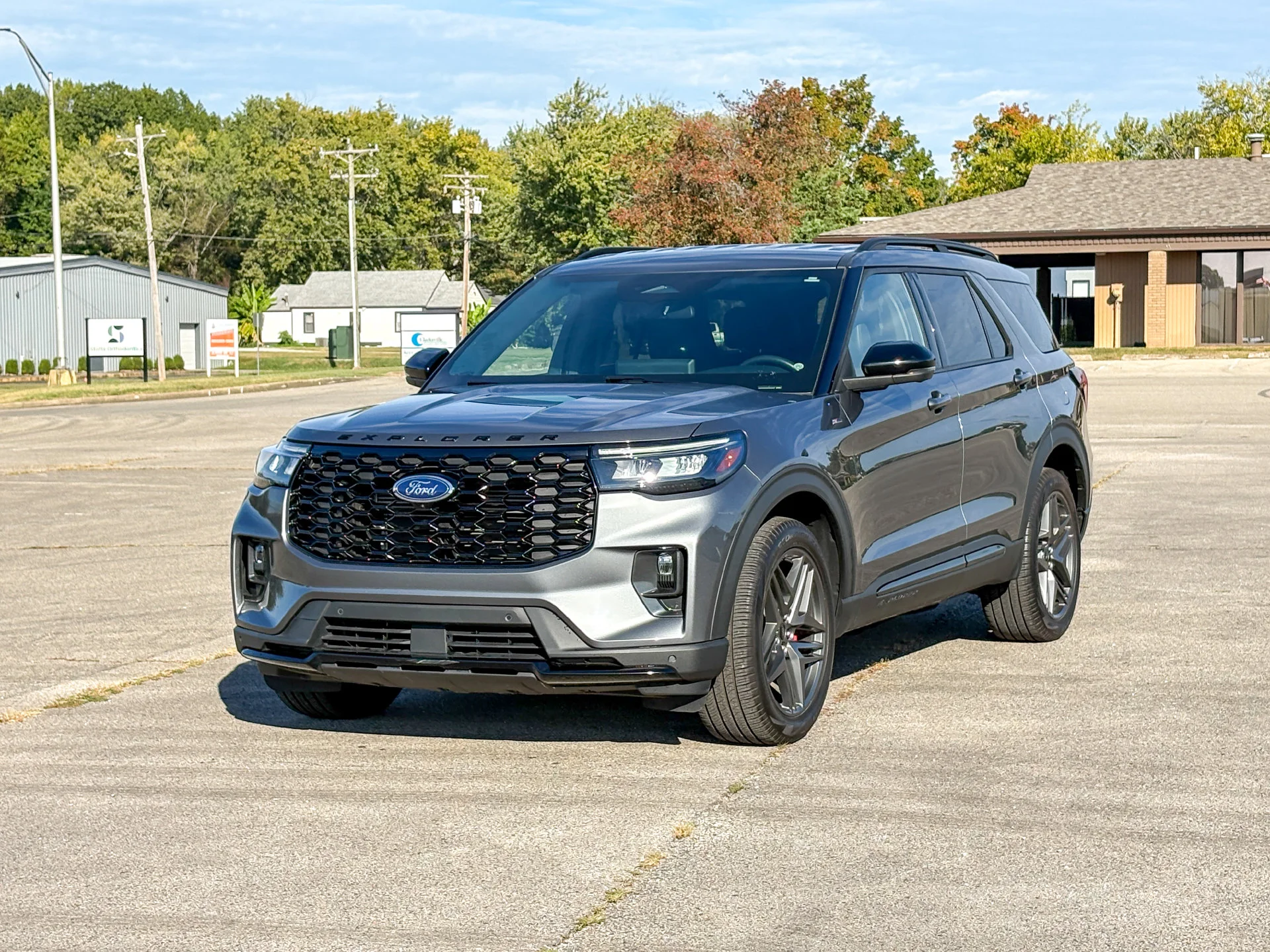 Used 2025 Gray Ford ST-Line image 4