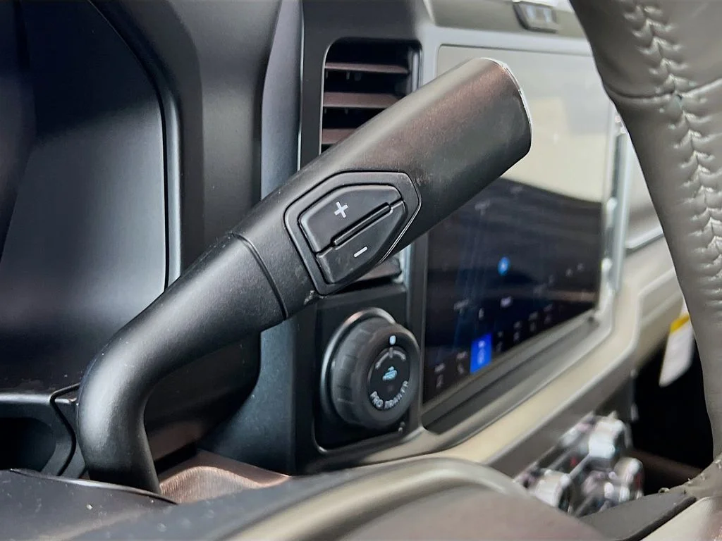 2026 Ford F-350 Super Duty Platinum - Photo 10