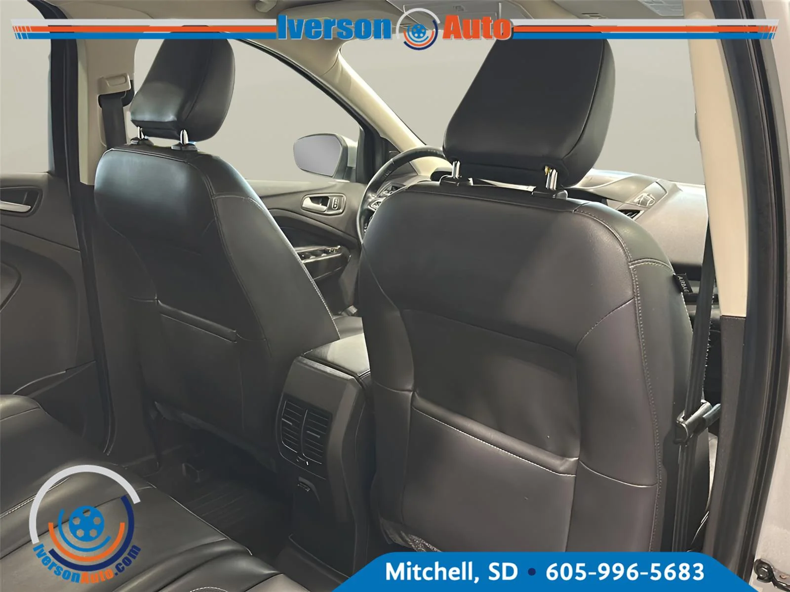 Used 2019 Ingot Silver Ford SEL image 30