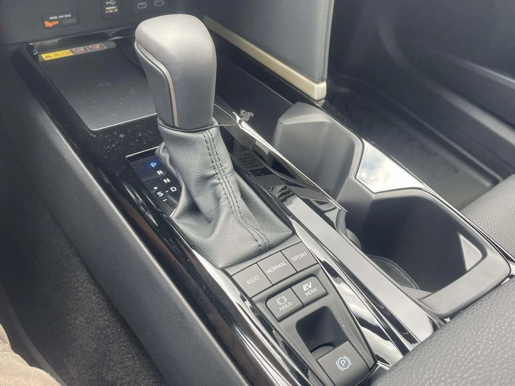 Used 2026 Wind Chill Pearl Toyota XSE image 20