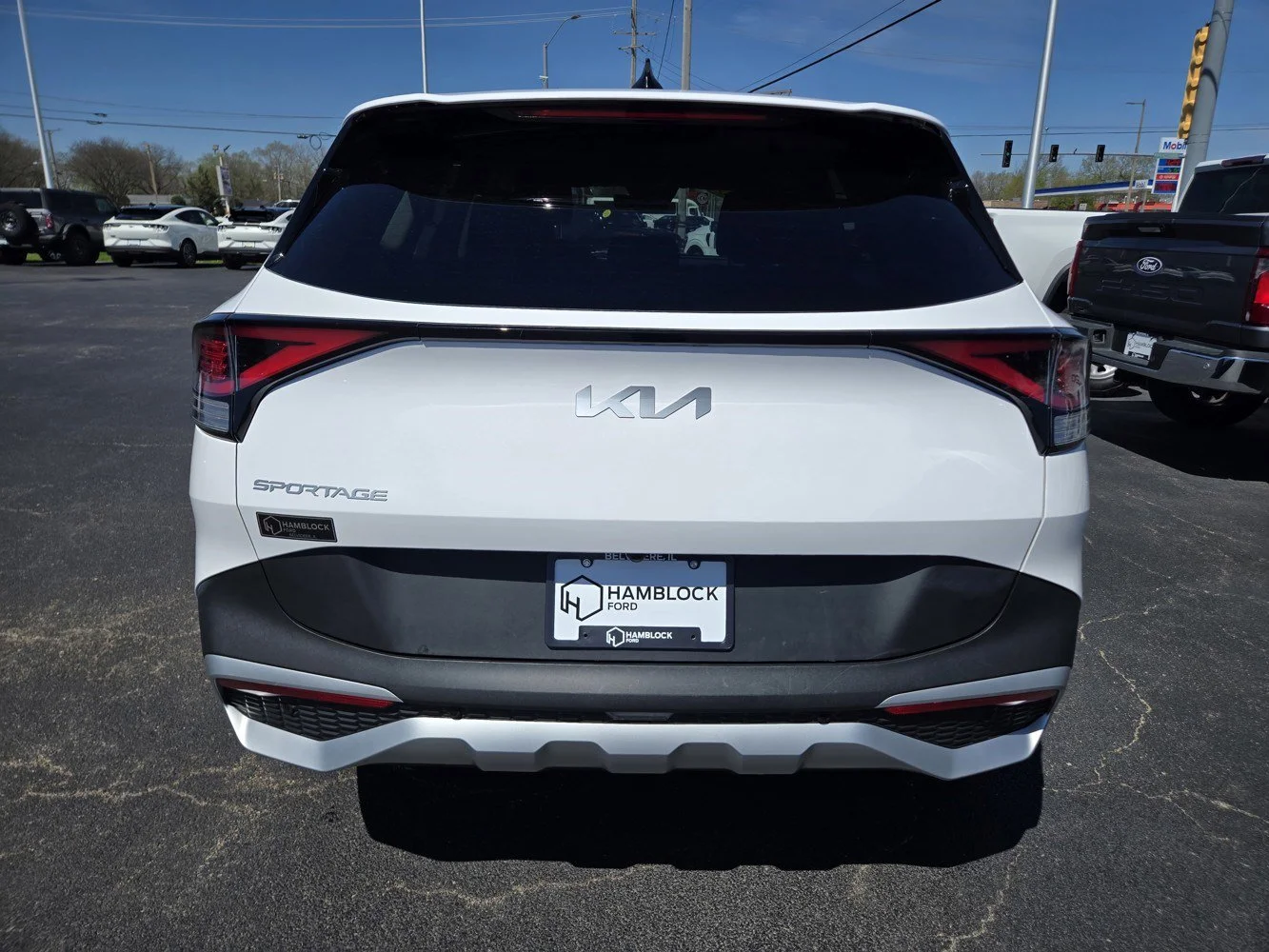 Used 2025 Glacial White Pearl Kia LX image 5