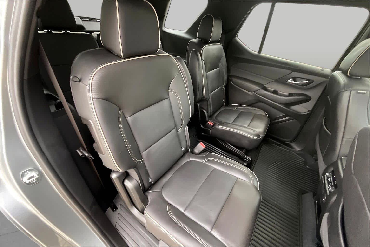 Used 2023 Sterling Gray Metallic Chevrolet Premier image 20