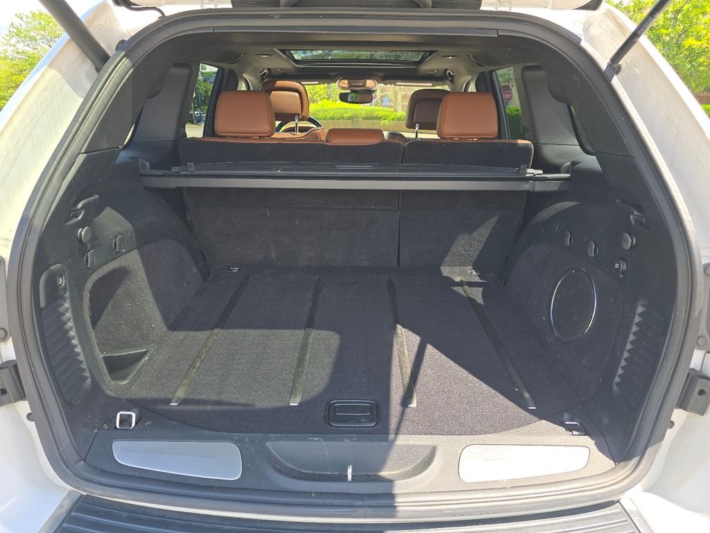 Used 2017 Bright White Clearcoat Jeep Summit image 18