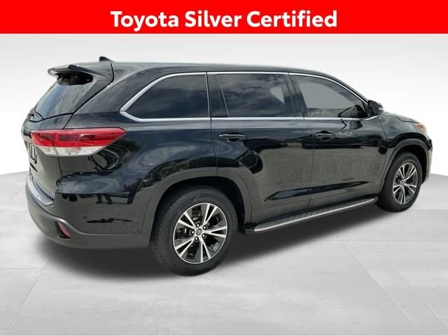 Used 2019 Black Toyota LE Plus image 5