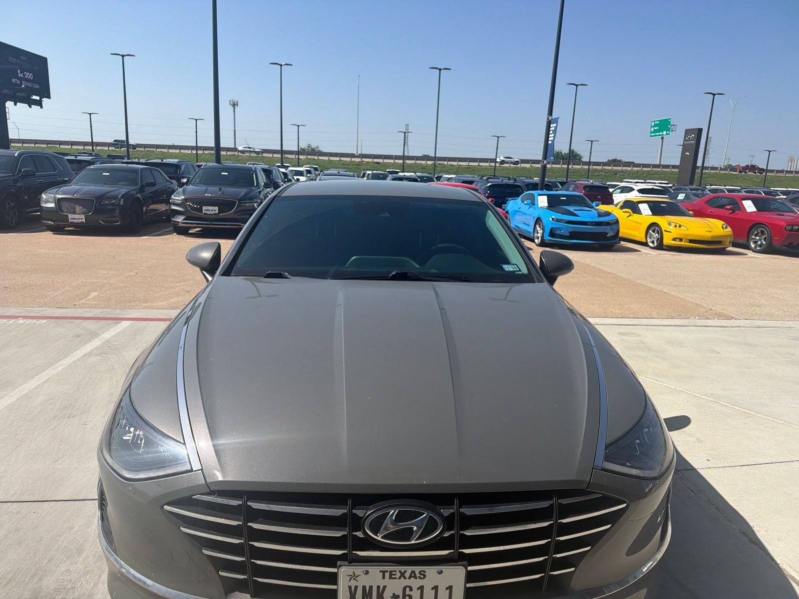 Certified Used 2023 Hampton Gray Hyundai SE image 2