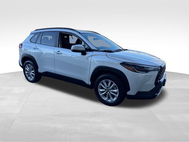 2024 Toyota Corolla Cross LE - Photo 7