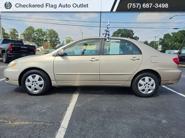 Used 2005 Desert Sand Mica Toyota LE image 4