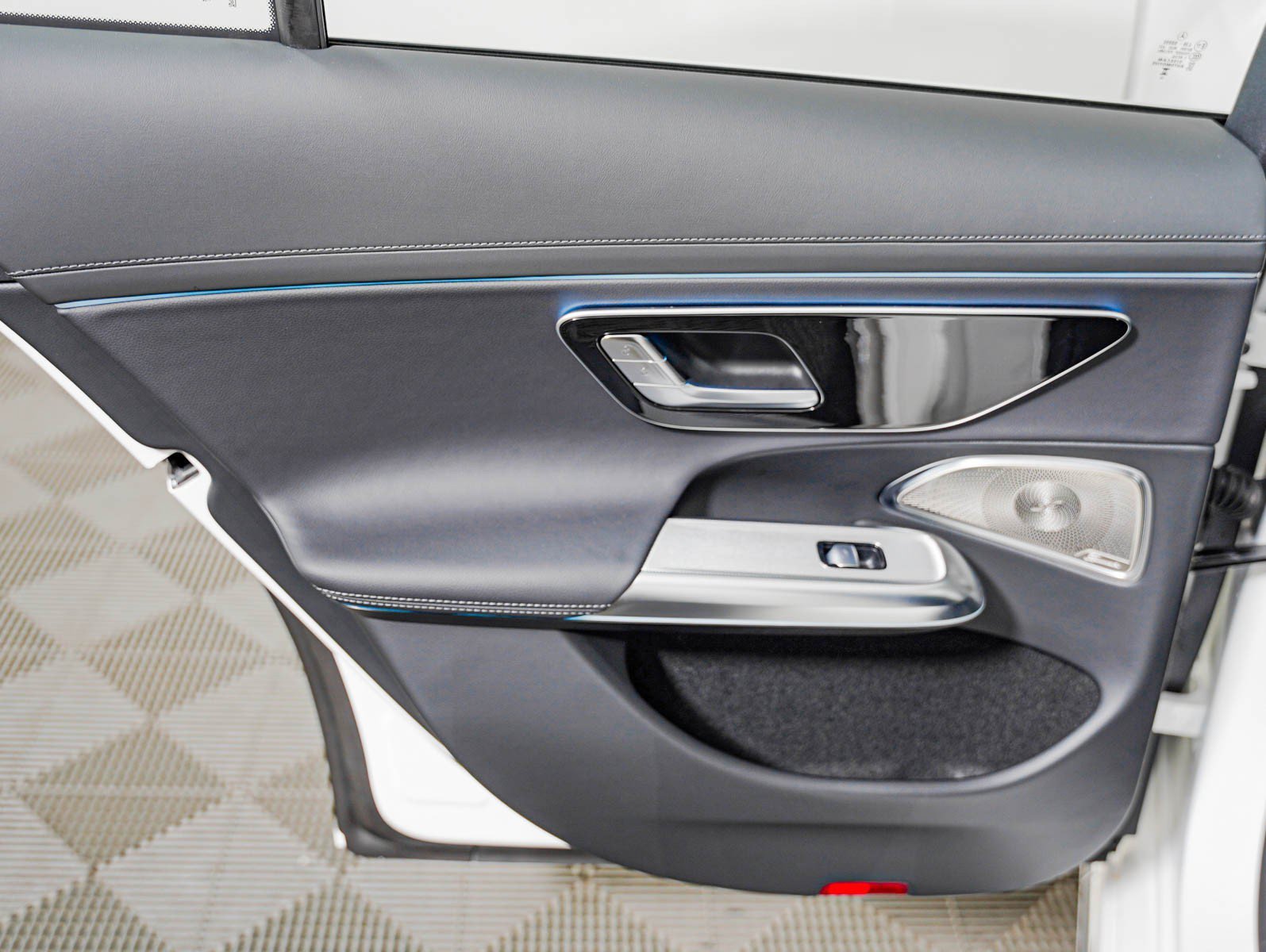 New 2027 Polar White Mercedes-Benz E 350 image 23