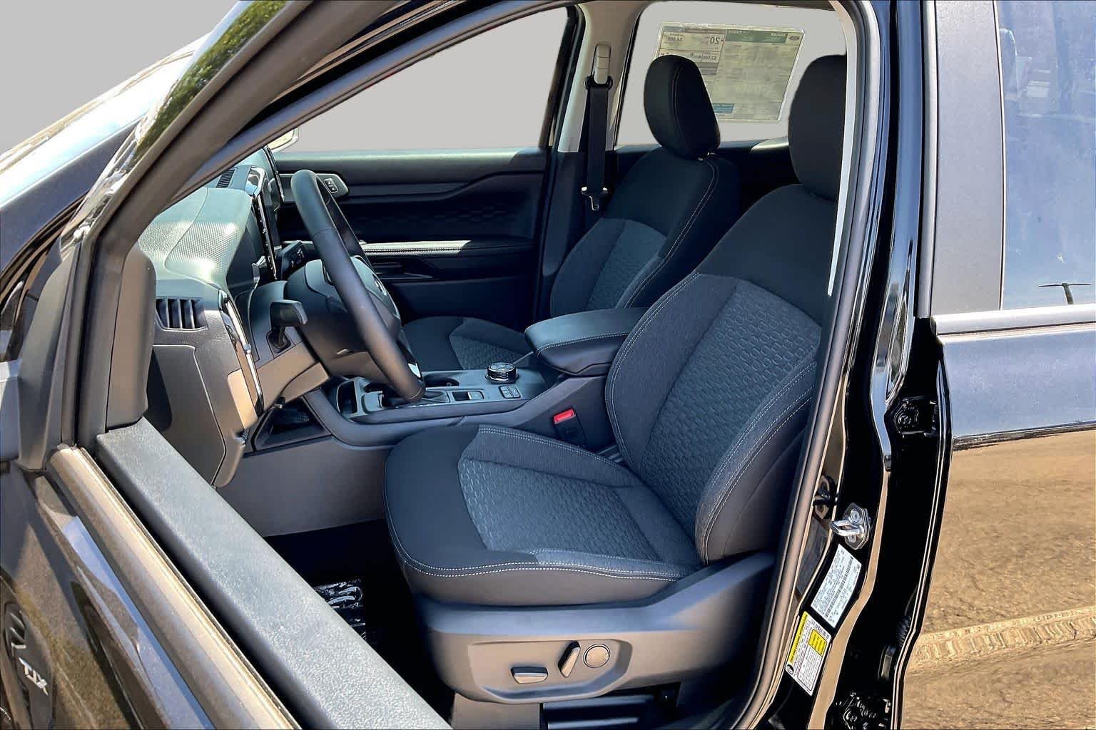 New 2026 Shadow Black Ford XLT image 9