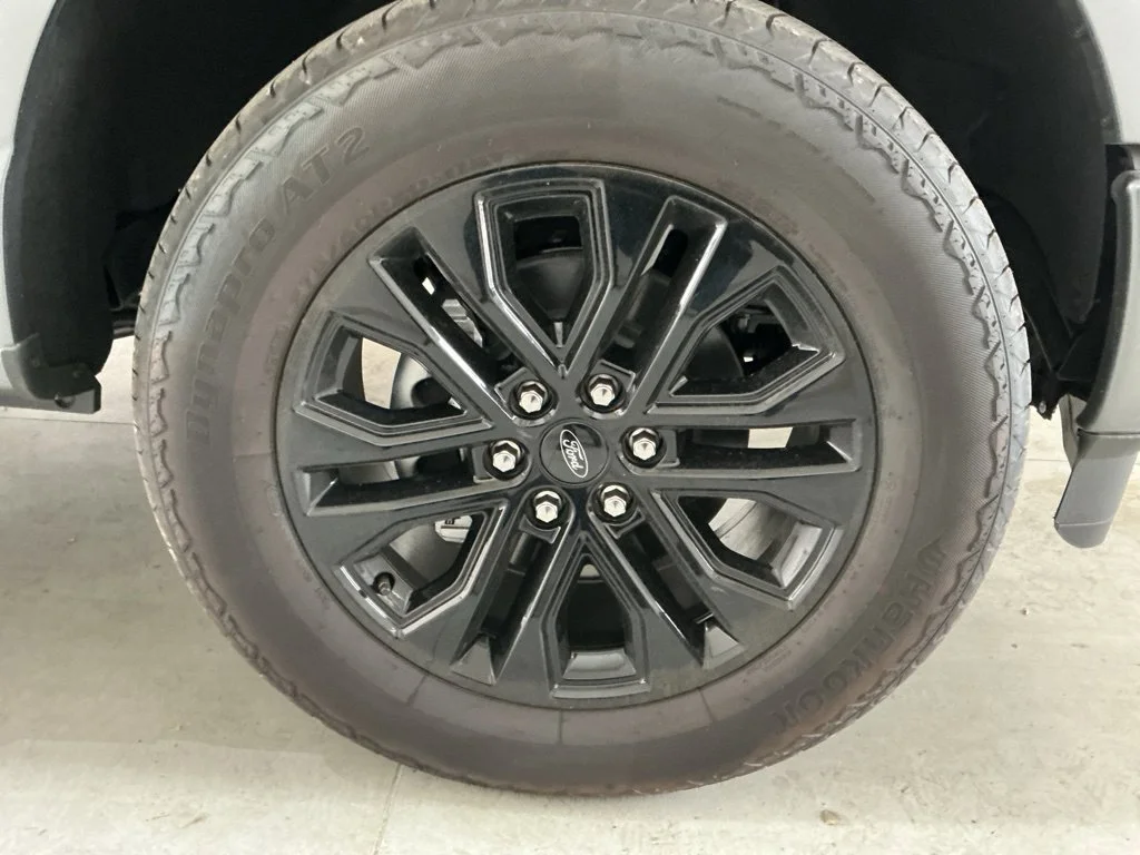New 2026 Carbonized Gray Metallic Ford Lariat® image 26