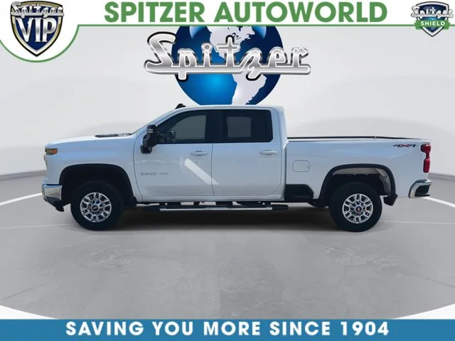 Used 2025 White Chevrolet LT image 6