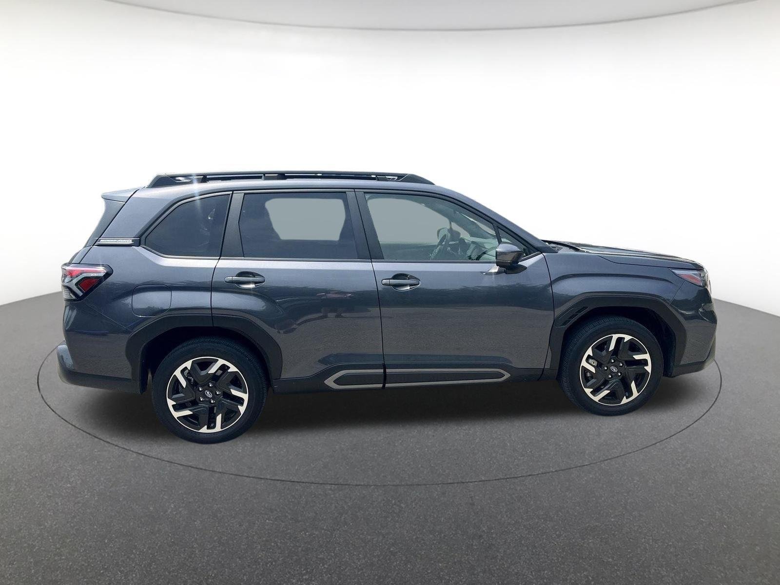 Used 2025 Magnetite Gray Metallic Subaru Limited image 8