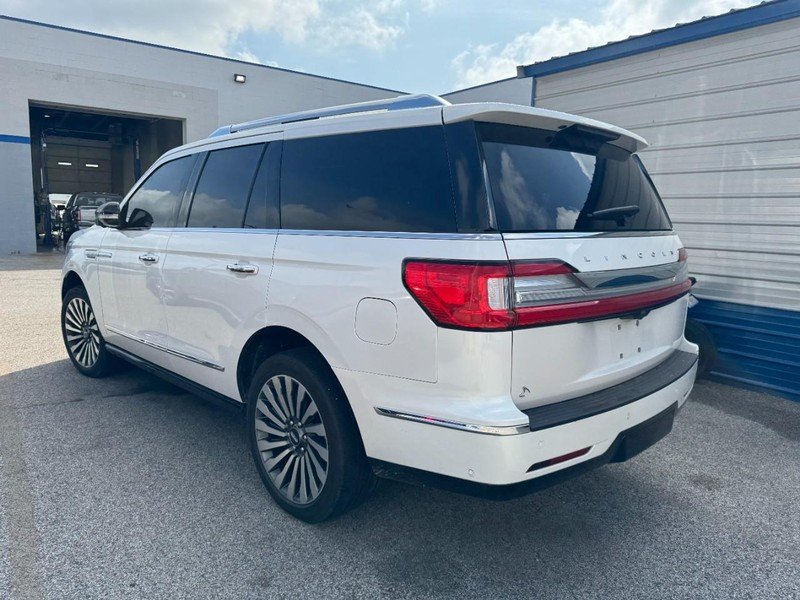 Used 2019 Ceramic Pearl Metallic Tri-Coat Lincoln Reserve 4x4 image 4