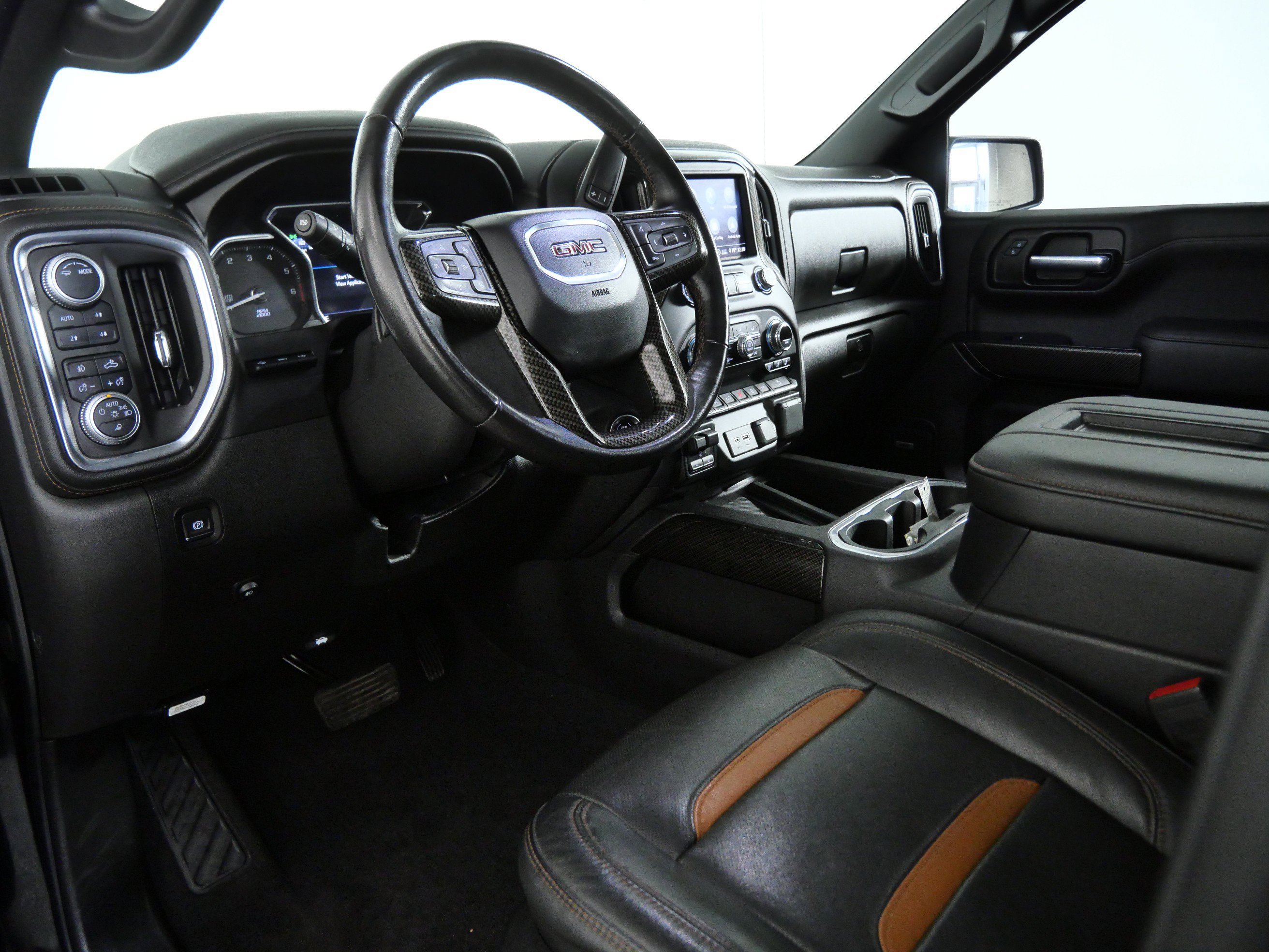 Certified Used 2020 Onyx Black GMC AT4 image 17