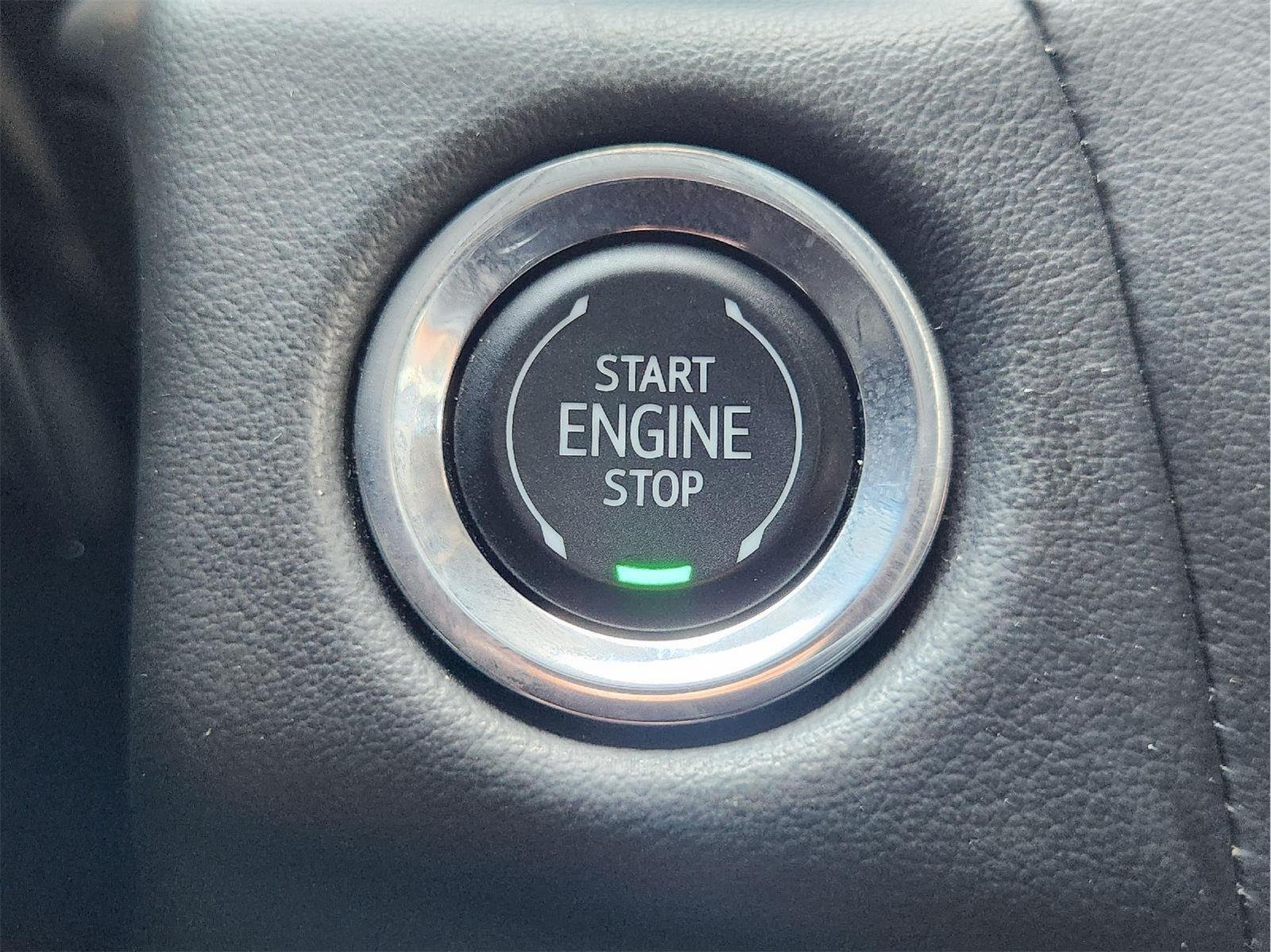 2023 Chevrolet Suburban photo 21 of 30