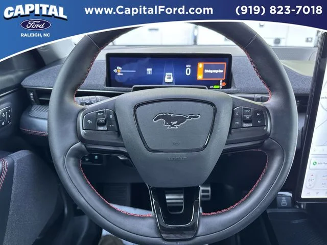 Used 2025 White Ford Premium image 31