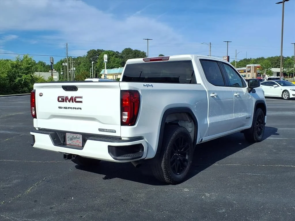 Used 2024 Summit White GMC Elevation image 18