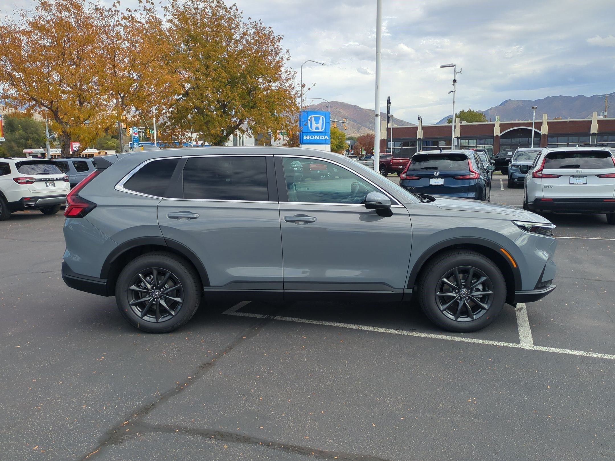 New 2027 Urban Gray Pearl Honda EX-L image 2