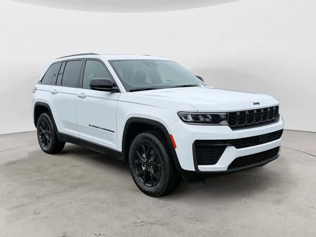 New 2026 Bright White Clear-Coat Exterior Paint Jeep Altitude image 7