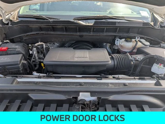 Used 2025 White Chevrolet LT image 13