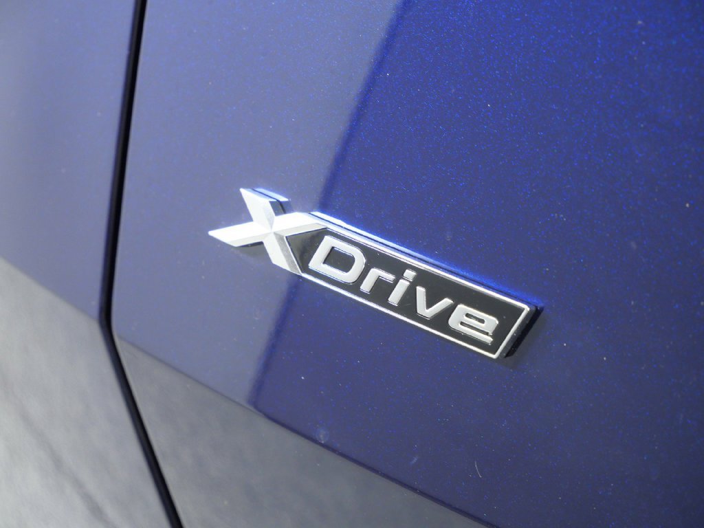 New 2026 Tanzanite Blue II Metallic BMW 30 xDrive image 13