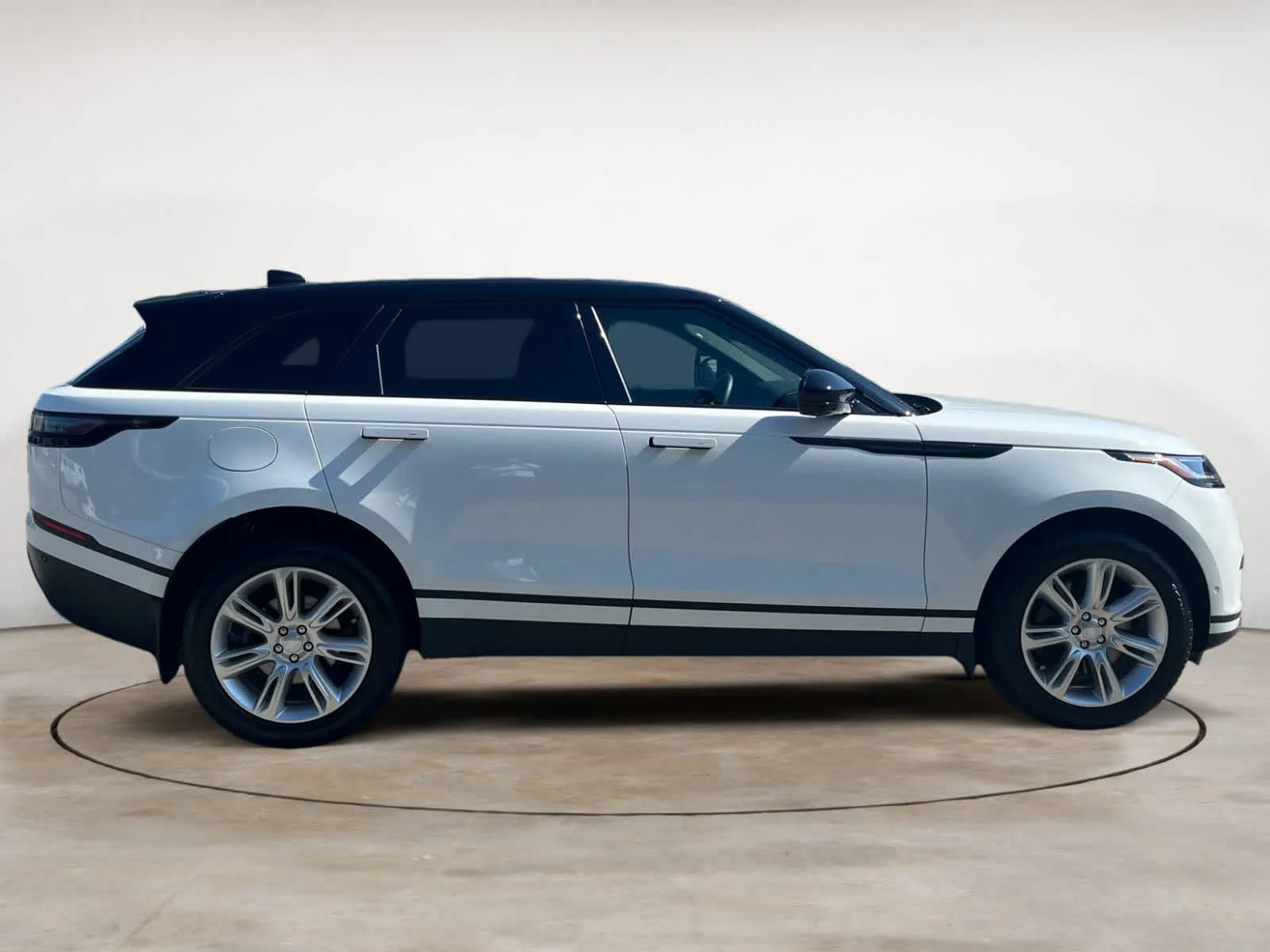 2026 Land Rover Range Rover Velar S - Photo 6