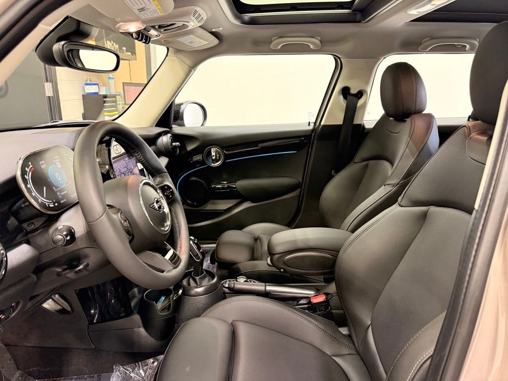 Certified Used 2024 Rooftop Grey metallic MINI  image 12