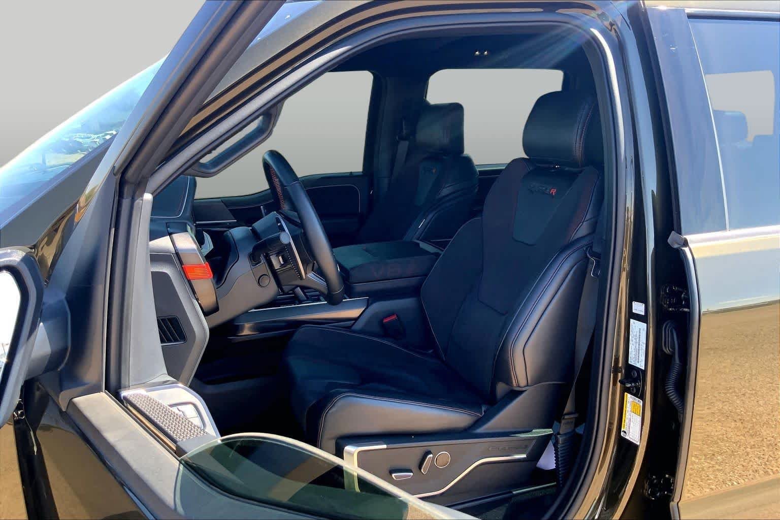 Used 2024 Shelter Green Ford Raptor image 8