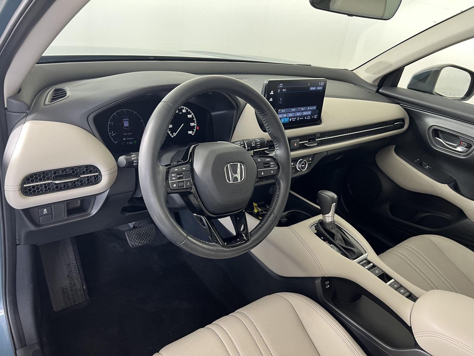 Used 2024 Nordic Forest Pearl Honda EX-L image 10
