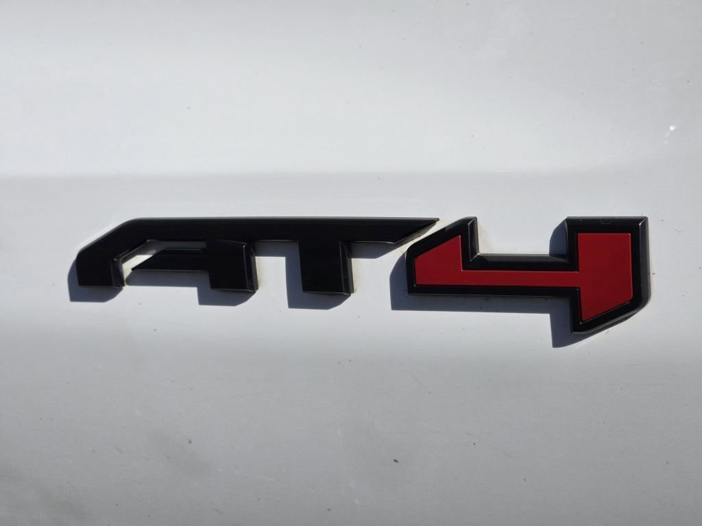 Used 2021 Summit White GMC AT4 image 34