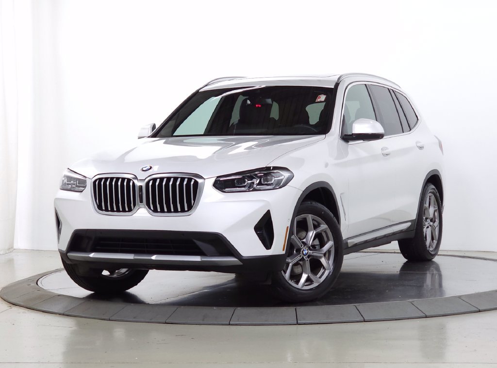 Used 2023 White BMW xDrive30i image 4