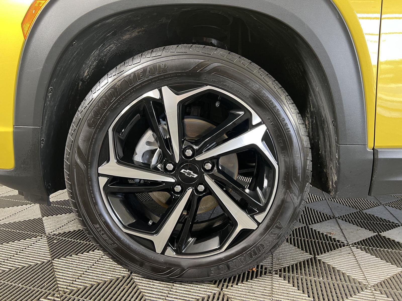Used 2023 Yellow Metallic Chevrolet RS image 29
