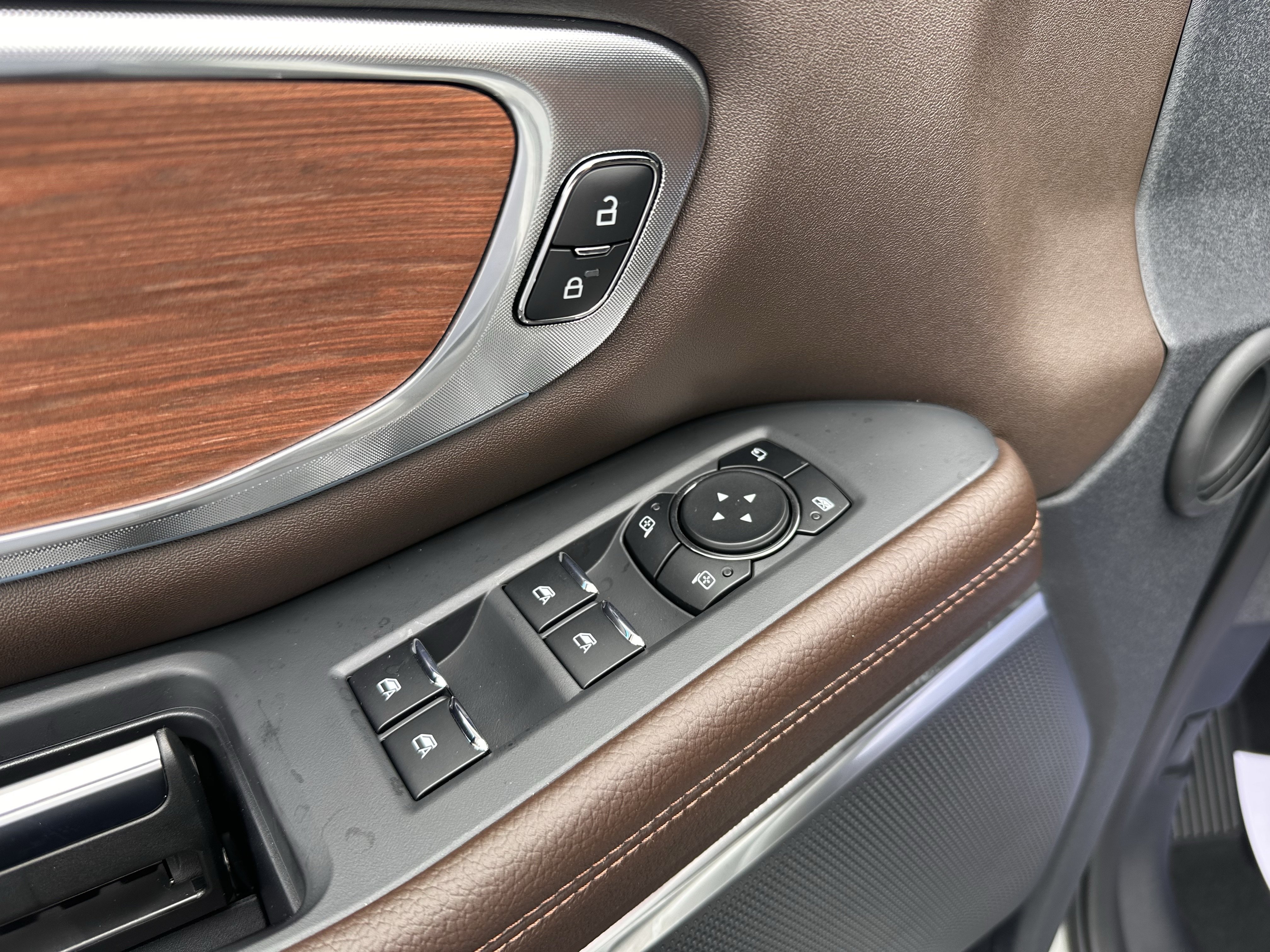 New 2026 Star White Metallic Tri-Coat Ford King Ranch® image 20