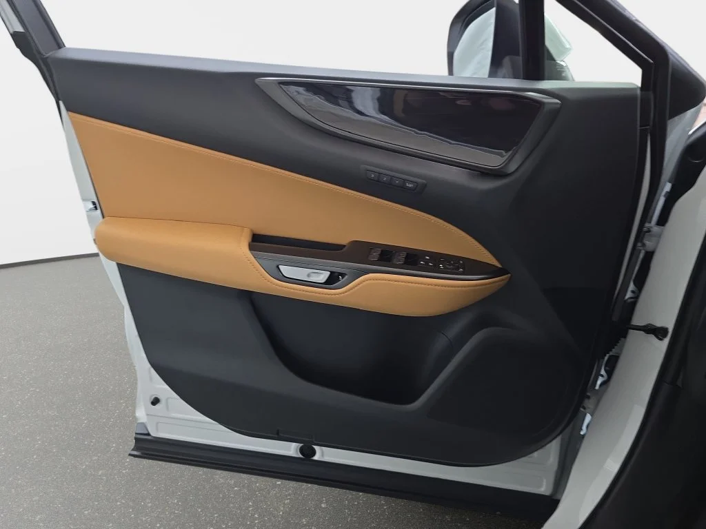 New 2026 Ultra White Lexus PREMIUM PLUS AWD image 25