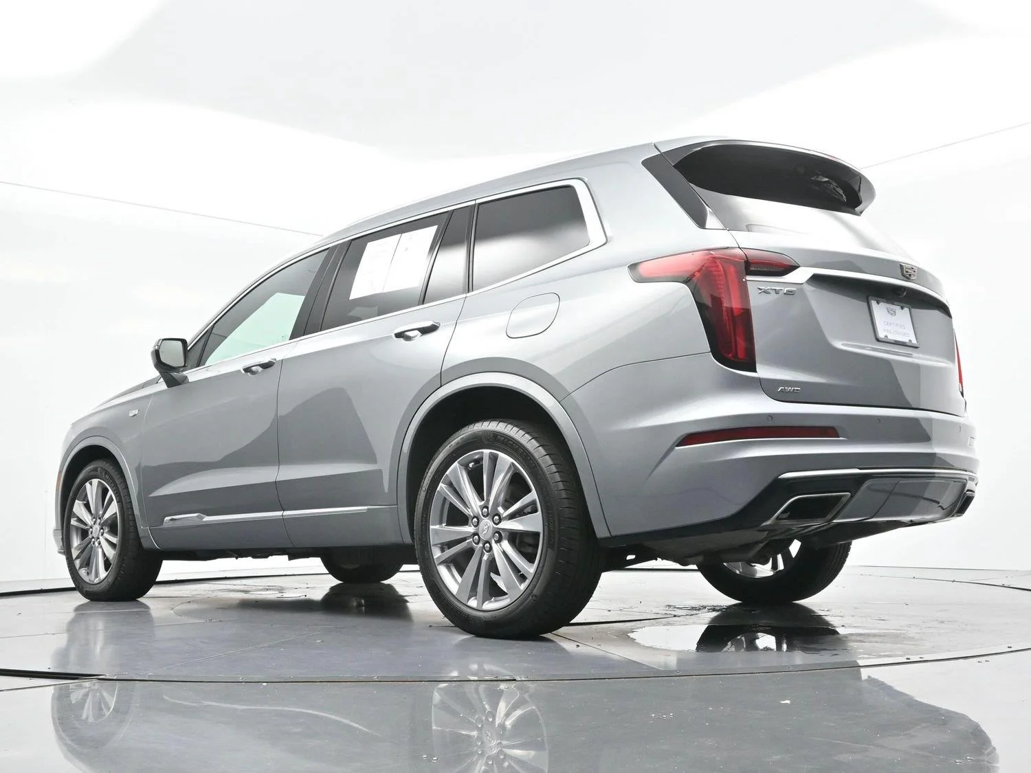 Used 2024 Argent Silver Metallic Cadillac Premium Luxury image 55