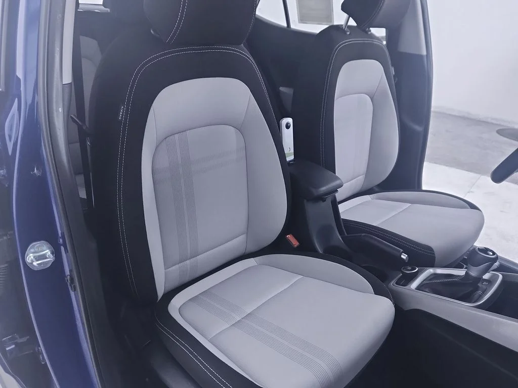 Used 2025 Blue Hyundai SEL image 22