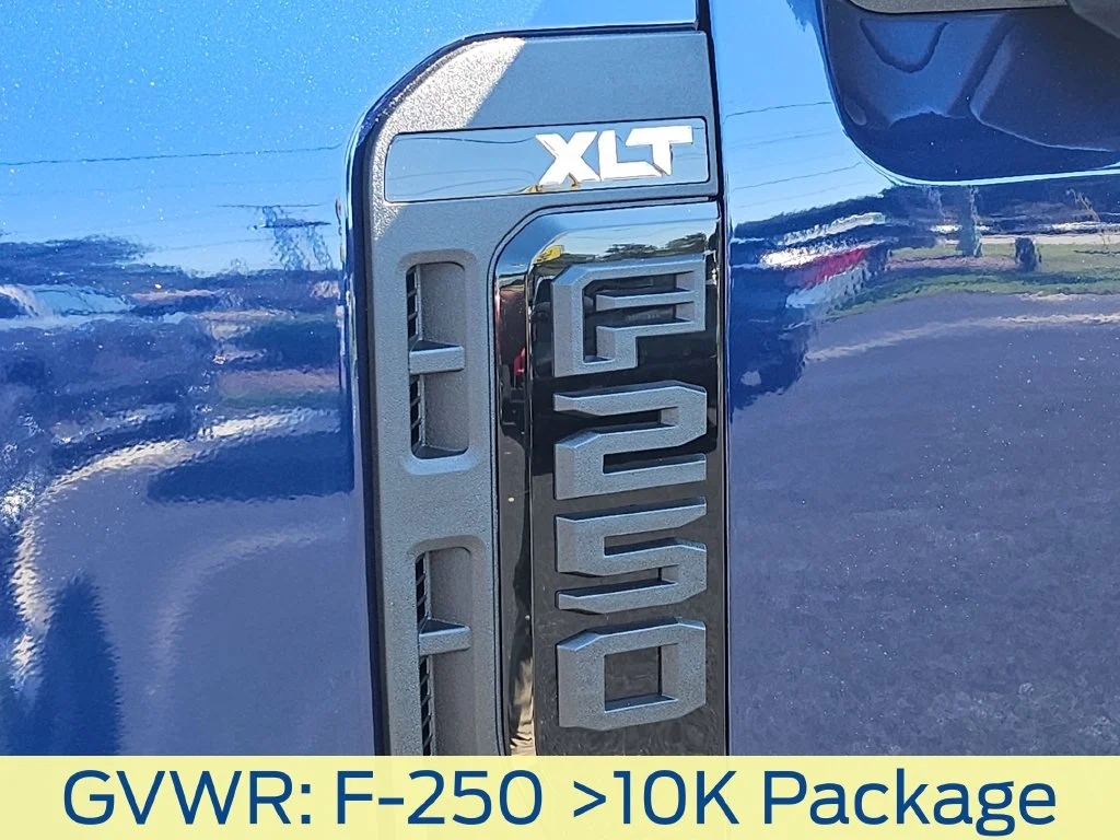 New 2027 Blue Ford XLT image 24
