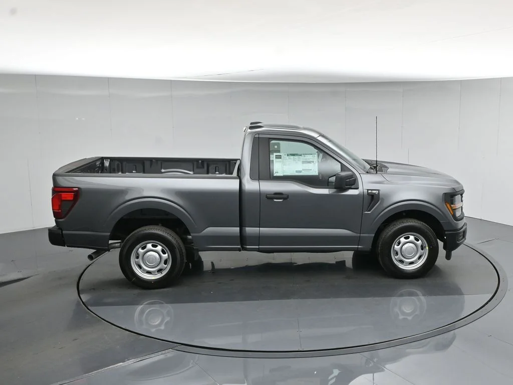 New 2026 Gray Ford XL image 35