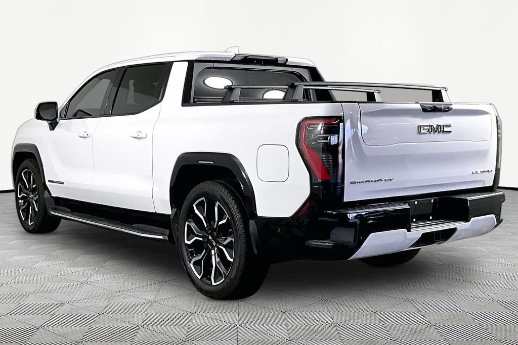 Used 2025 White GMC Denali image 4