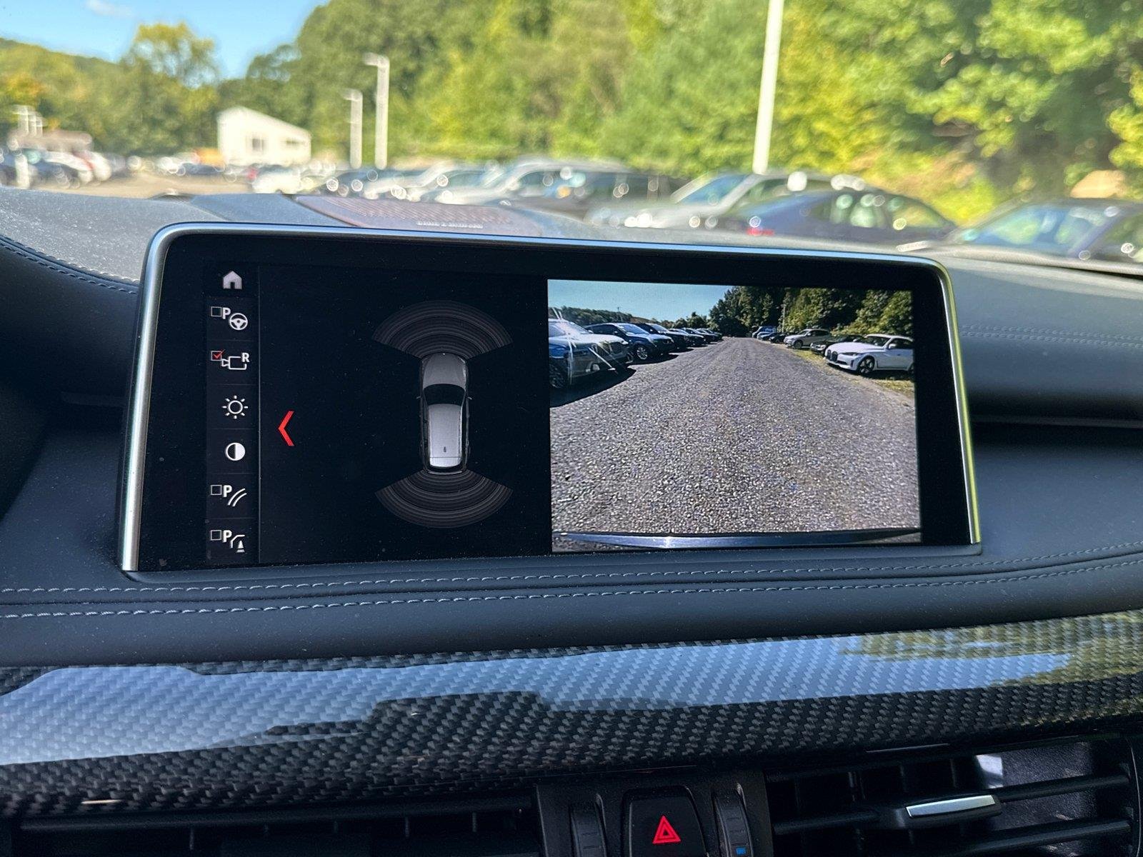 Used 2018 Black Sapphire Metallic BMW  image 18