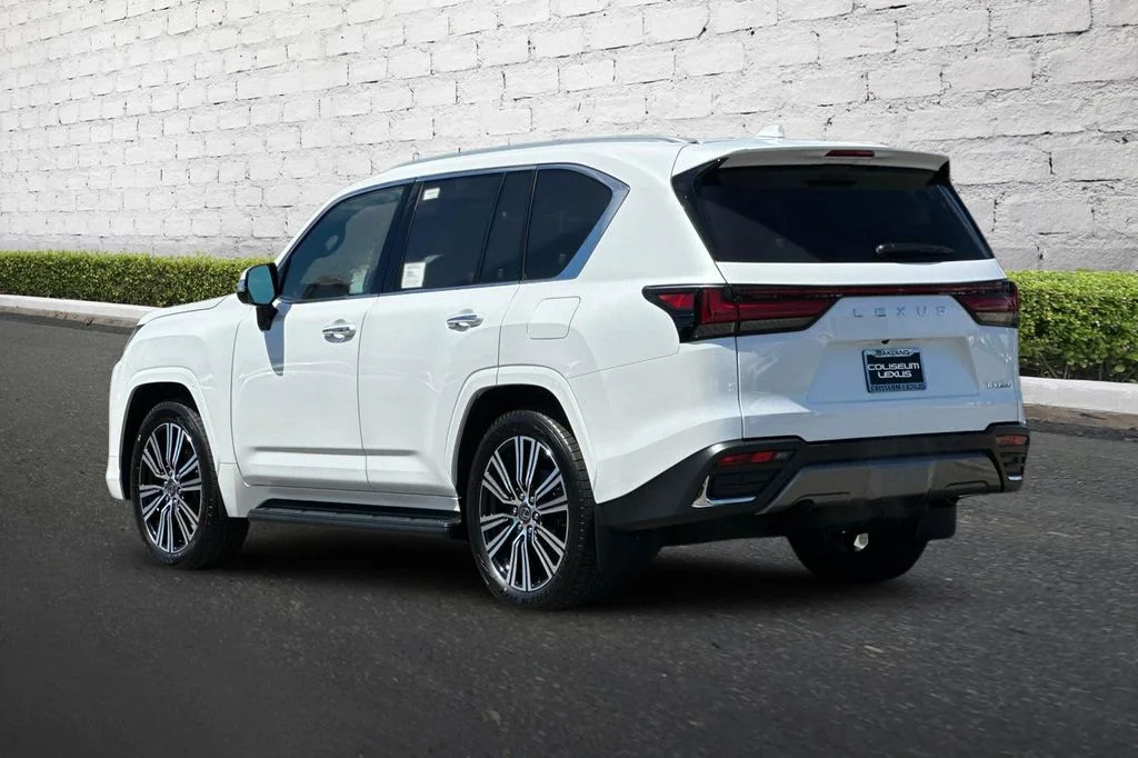 2026 Lexus LX 600 Luxury - Photo 6