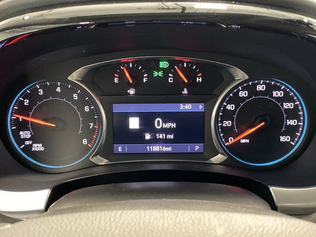 Used 2021 Iridescent Pearl Tricoat Chevrolet Premier image 11