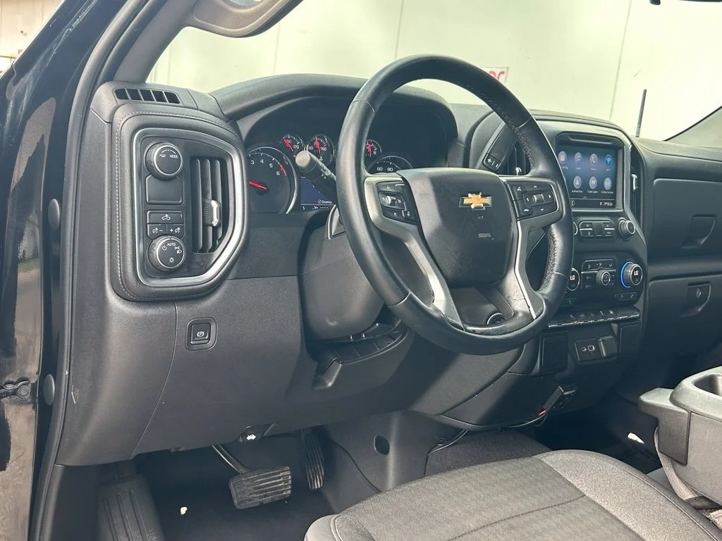 Used 2020 Black Chevrolet LT image 34