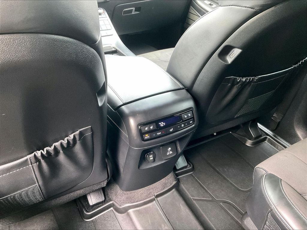 Used 2024 White Hyundai Calligraphy Night Edition image 29