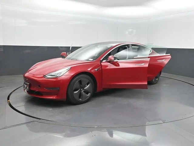Used 2019 Red Tesla Long Range image 28