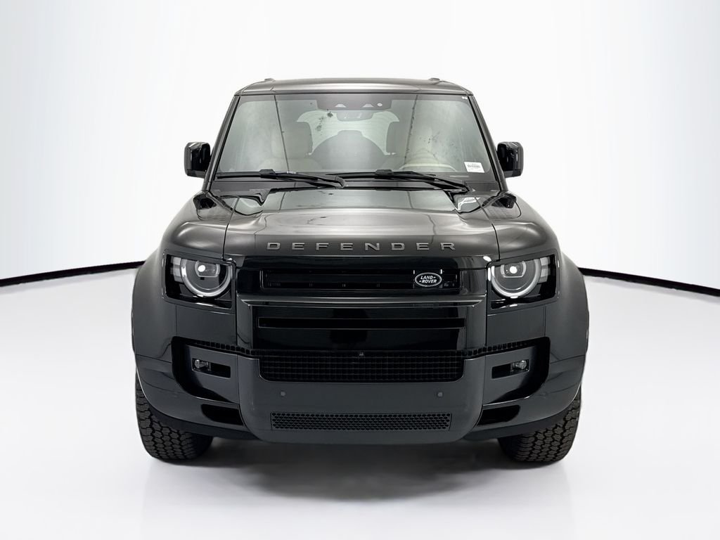 New 2026 Santorini Black Land Rover X-Dynamic SE image 2