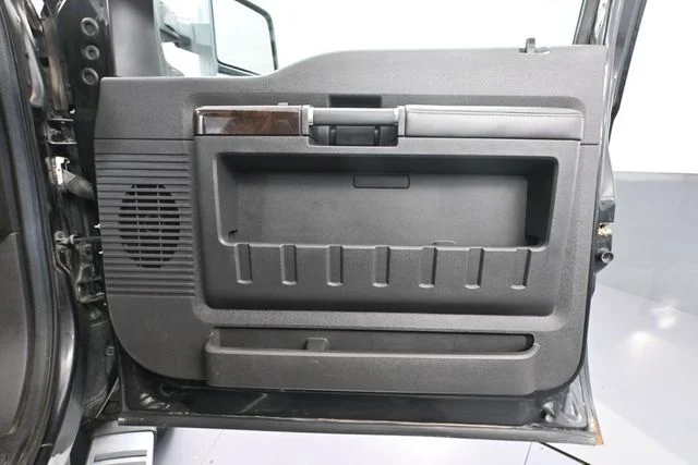 2014 Ford F-250 Super Duty Platinum - Photo 46