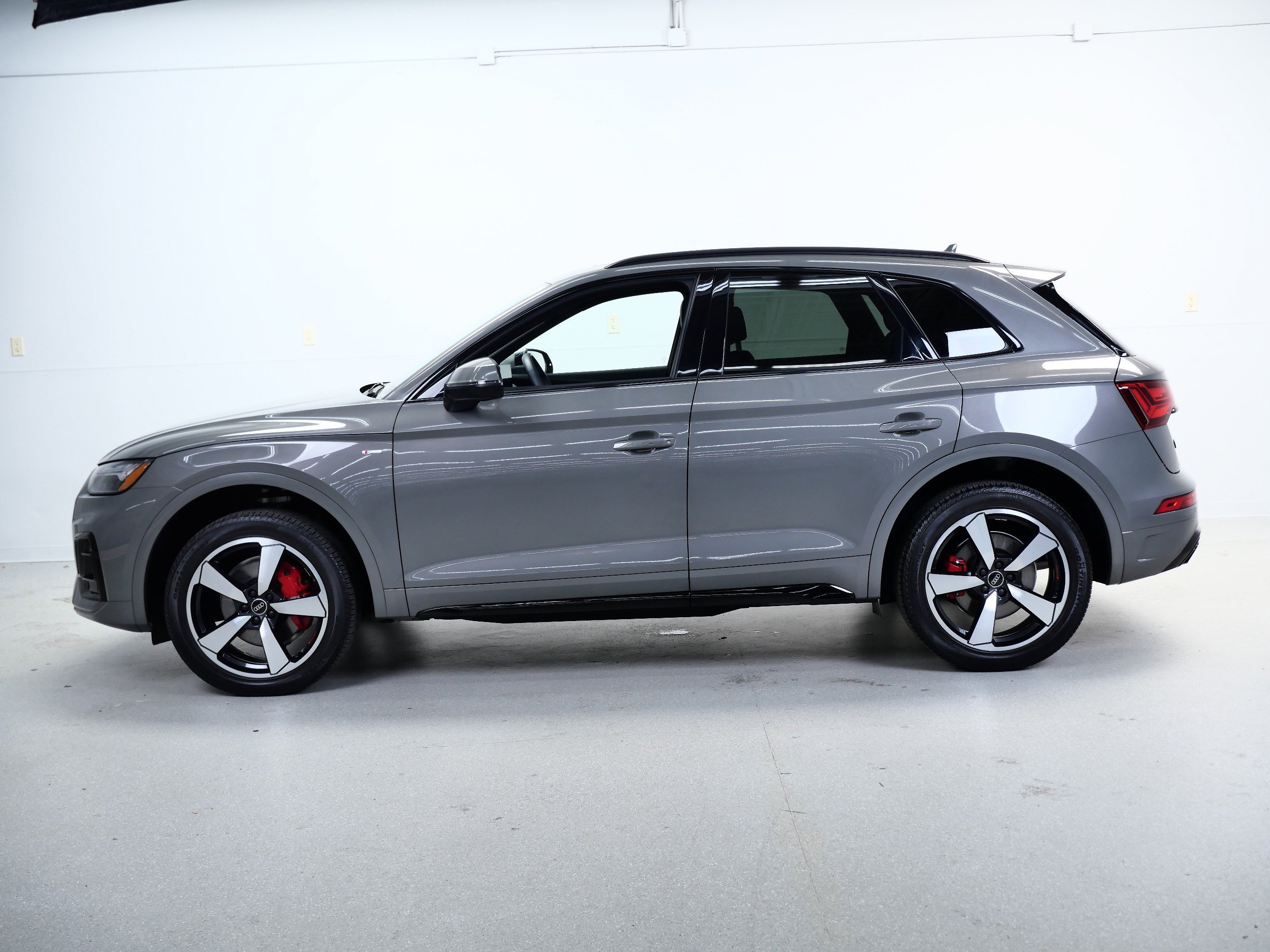 Used 2024 Chronos Gray Metallic Audi S line Premium Plus image 10
