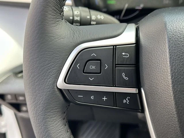 Used 2026 Ice Cap Toyota XLE image 23